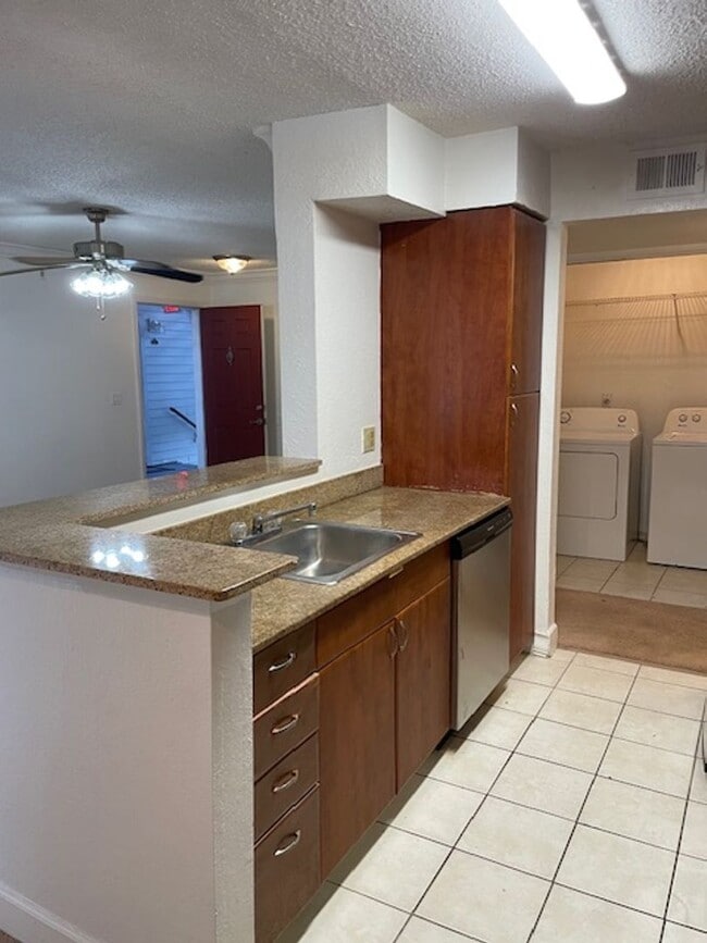 Photo - Lexington Place One Bedroom Condo