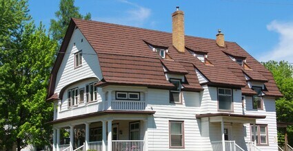 Building Photo - 1329 State St