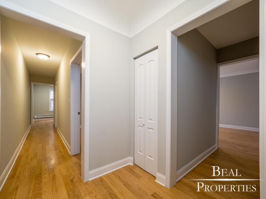Primary Photo - 1 bedroom in WINNETKA IL 60093