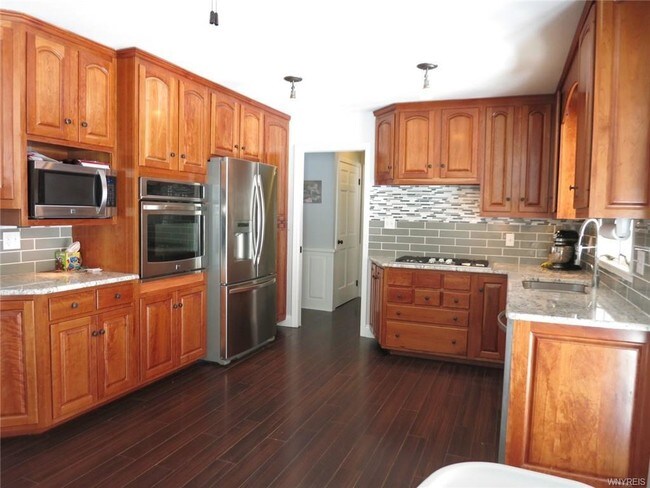 Building Photo - 168 Marlin Dr