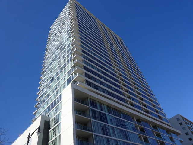 Foto principal - 1720 S Michigan Ave