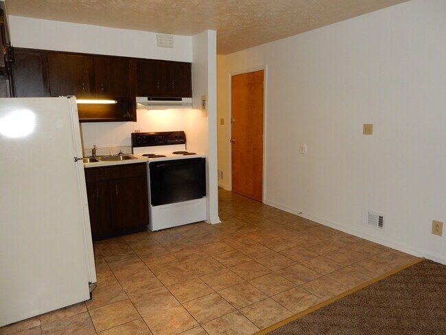 Foto del edificio - 302 Crescent Ct