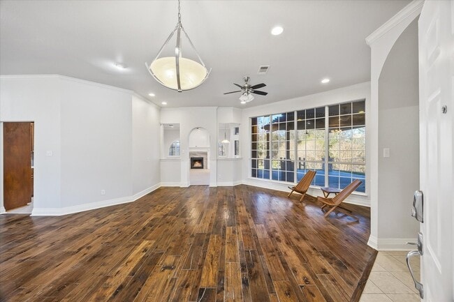 Foto del edificio - 2045 Chisholm Trail