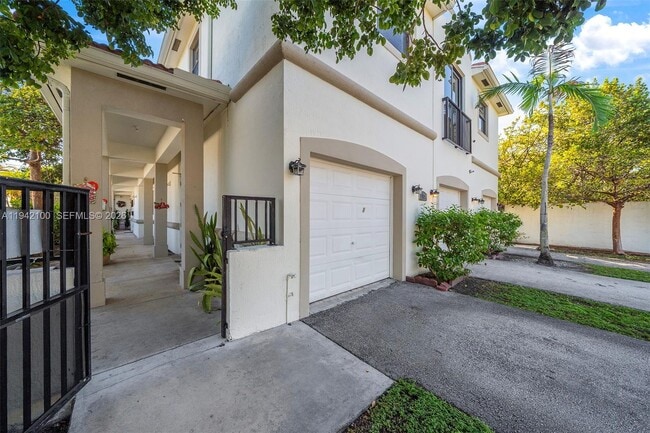 Foto del edificio - 1730 Thomas St