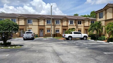 Building Photo - 8382 SW 152nd Ave Cir