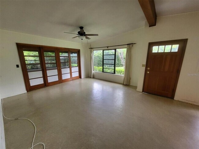 Foto del edificio - 1801 Pineview Cir