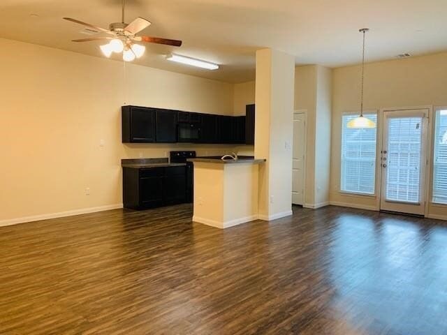 Building Photo - 2319 Bermuda Palms Dr