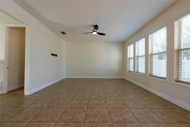 Foto del edificio - 9088 Outlook Rock Trail