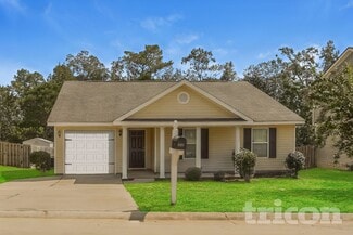 Building Photo - 825 Westlawn Dr