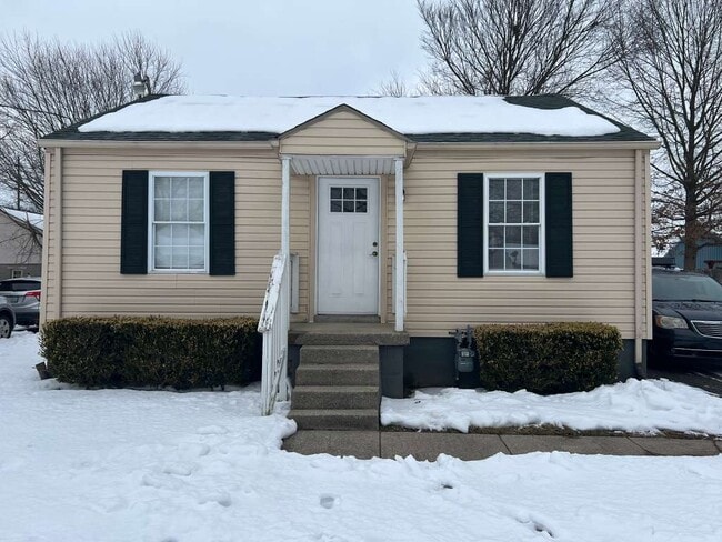 Building Photo - 2205 Elmhurst Ave