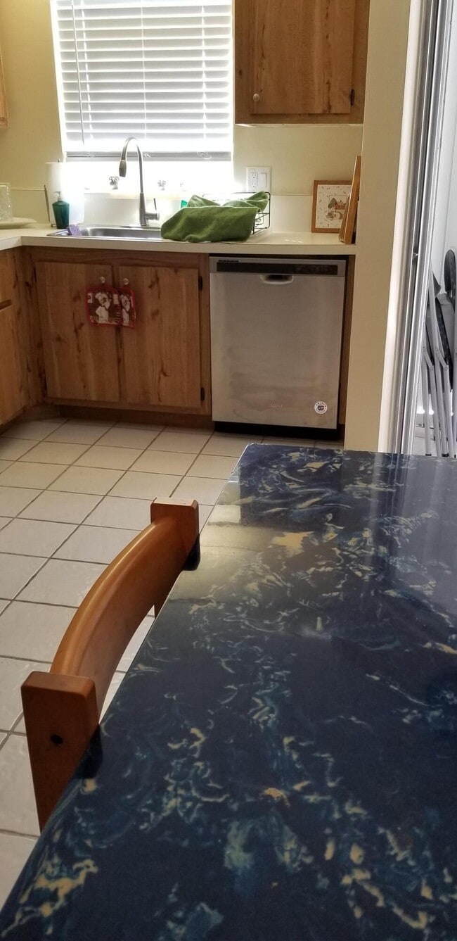 Building Photo - 3465  Via Poinciana  605 Lake Worth Fl 33467