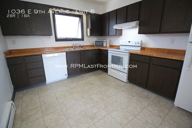 Foto del edificio - 1036 E 9th Ave
