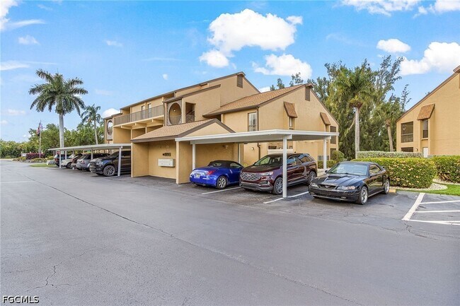 Foto del edificio - 15751 Windward Way Cir