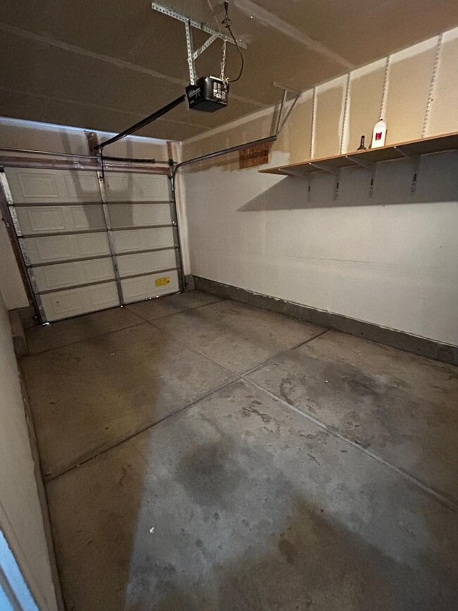 Foto del edificio - 5059 W Red Shale Rd