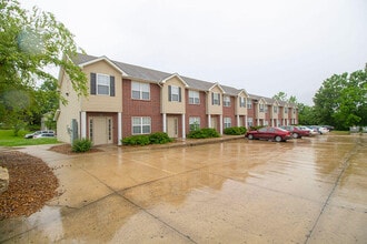 Building Photo - 1621 Citadel Dr