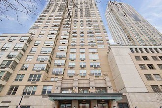 Building Photo - 88 Morgan St