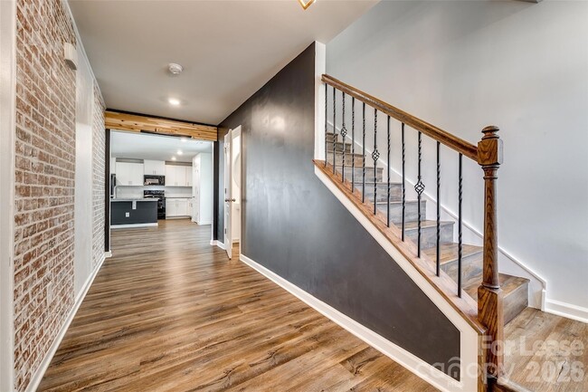 Building Photo - 1131 Ava Trail Ln