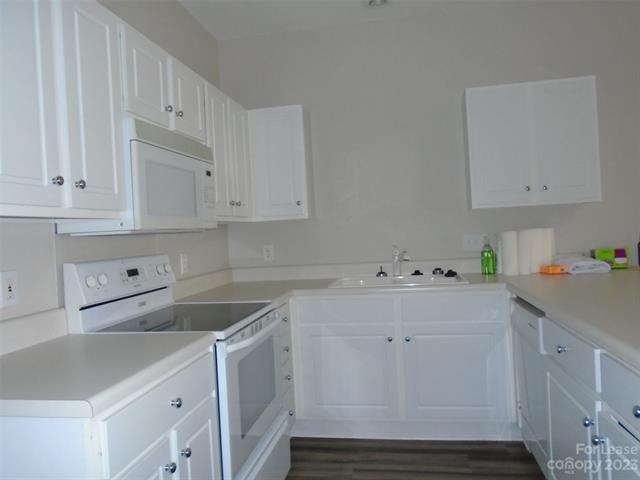 Foto del edificio - 21219 Hickory St