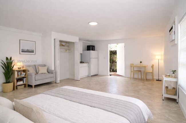 Building Photo - 35 Virginia Rd