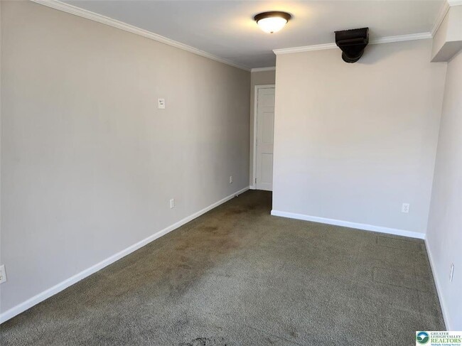 Building Photo - 5543 PA-873