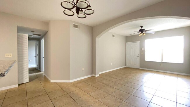 Foto del edificio - 158 SW Peacock Blvd