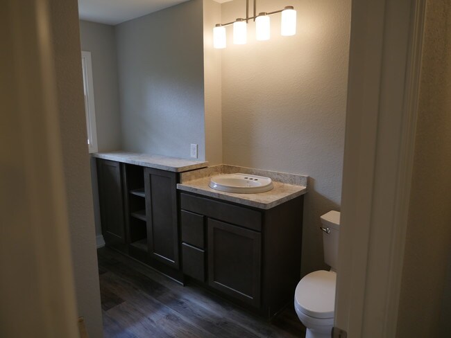 2113 Kilps Dr, Waukesha, WI 53188 - Townhouse for Rent in Waukesha, WI