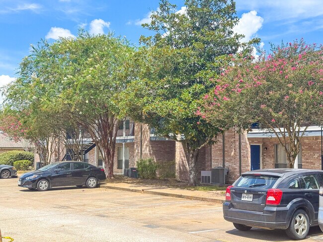 Foto del edificio - Brookhollow Apartments