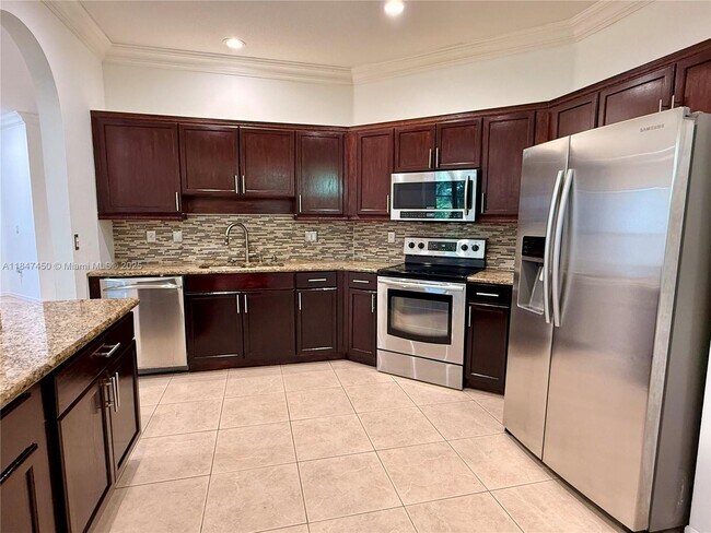 Building Photo - 265 SW Coconut Key Way