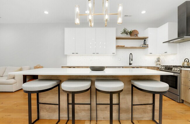 Foto del edificio - 1445 N Rockwell St