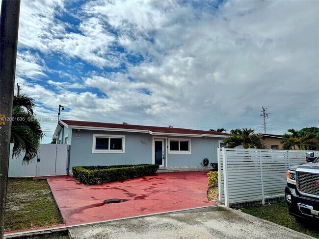 Foto del edificio - 3870 NW 177th St