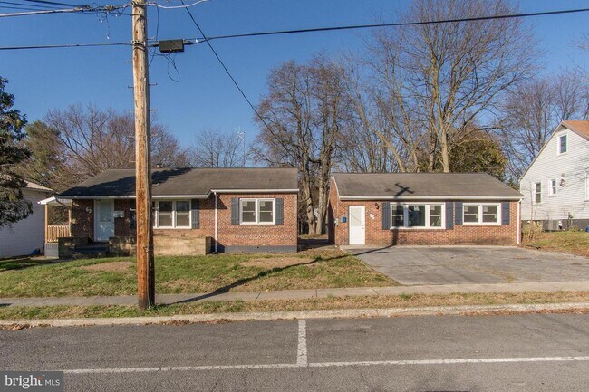 Building Photo - 63 Devonshire Rd