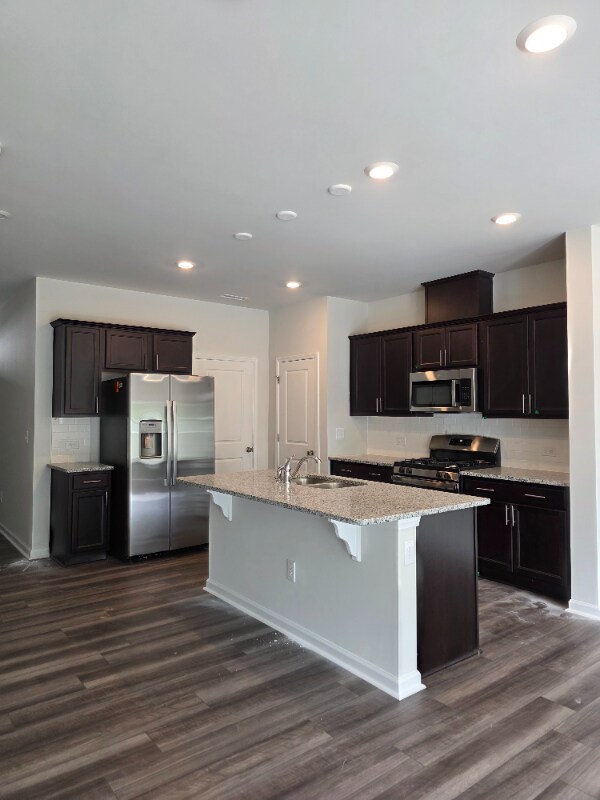 Foto del edificio - 163 Copper Fox Ln