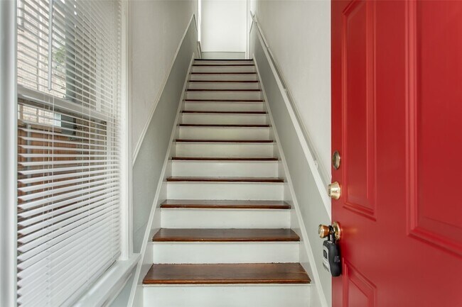 Foto del edificio - 5705 Ross Ave