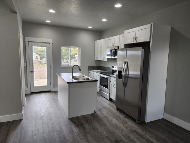 Foto del edificio - 227 Cedar St