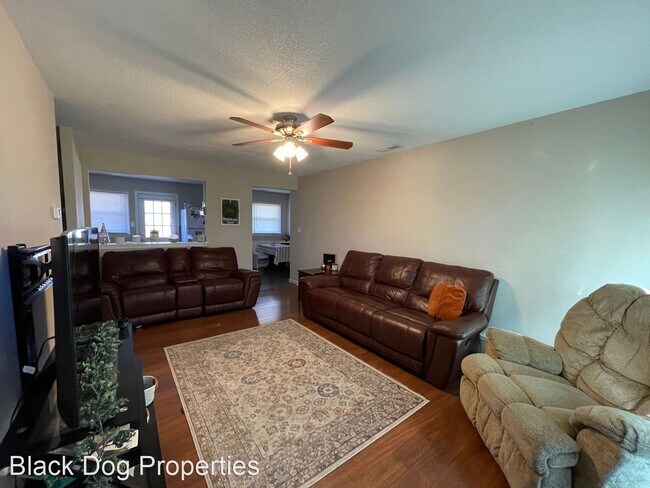 Building Photo - 4 br, 2 bath House - 1423 Hillcrest Drive