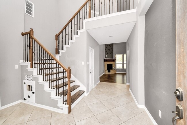 Building Photo - 3544 Woods Estates Dr