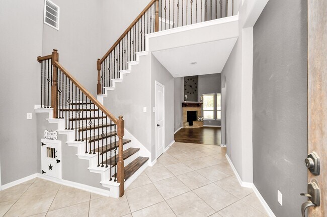 Foto del edificio - 3544 Woods Estates Dr