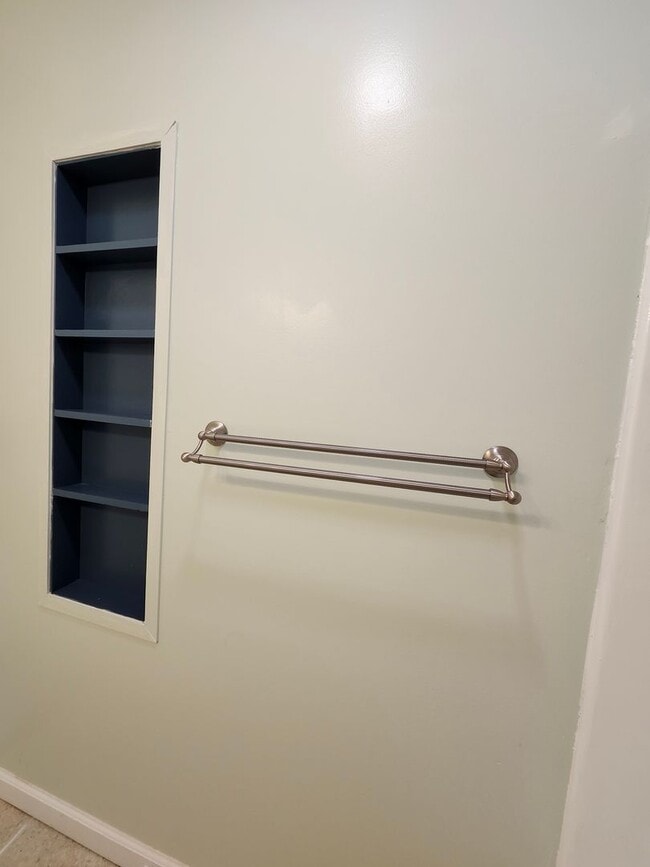 Foto del edificio - newly renovated 2 bedroom, 1 bathroom apar...
