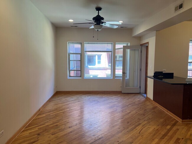 Sala de estar - Greenleaf-Paulina Apartments