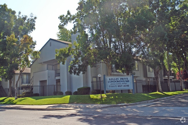 Building Photo - Kelley Drive Condominiums