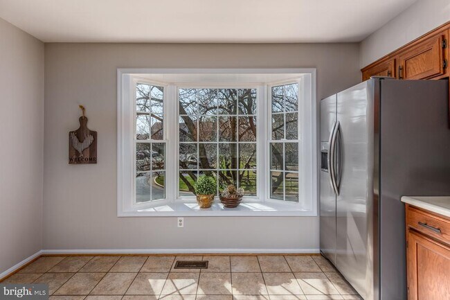 Building Photo - 3122 Valentino Ct
