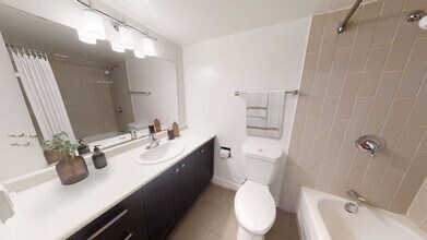 Interior Photo - Avalon Park