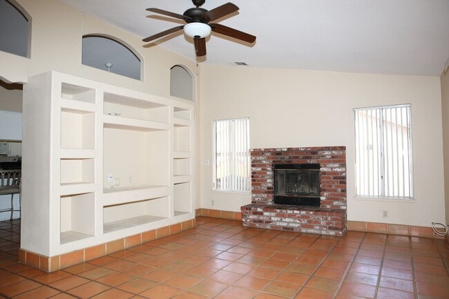 Building Photo - 81371 Avenida Coyote