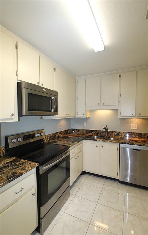 Foto del edificio - 390-301 301 Blvd W