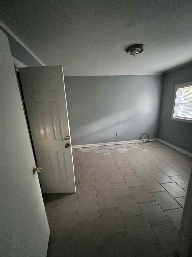 Building Photo - 1045 Curry Pl