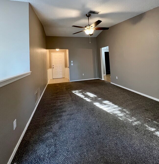 11617 Matthews Ave, Oklahoma City, OK 73162 House Rental in Oklahoma