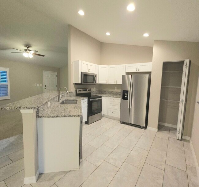 Foto del edificio - 16901 SW 39th Cir