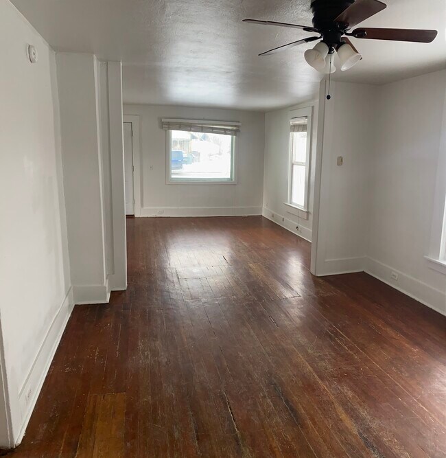Building Photo - 1403 Wine Country Rd