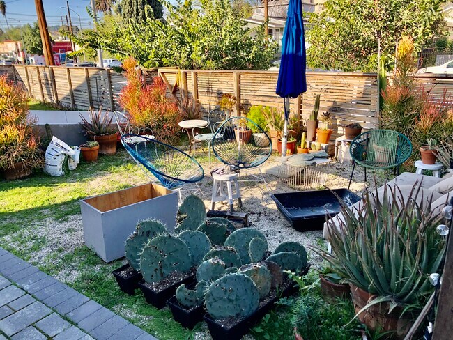 Building Photo - 1808 Montana St