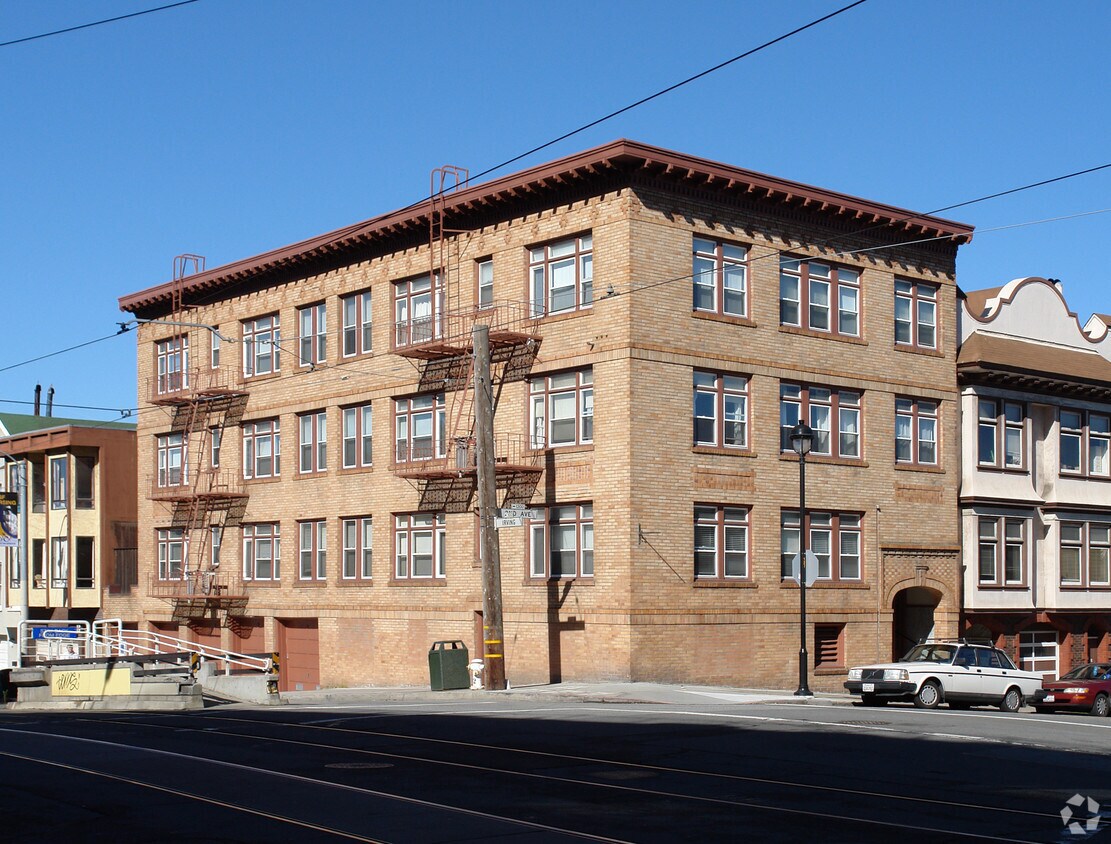 Primary Photo - 1289 2nd Ave